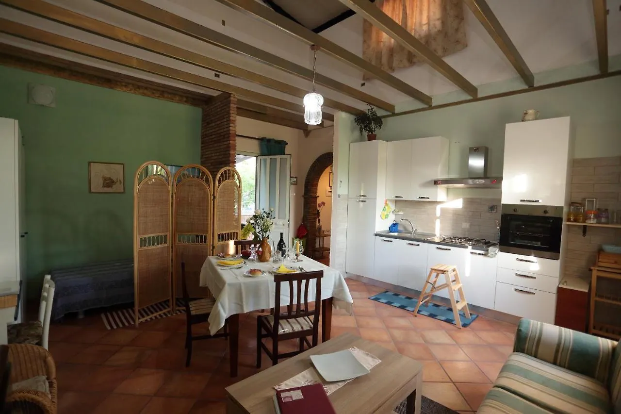 Casa de Férias Holiday Maison Villa Arci Giardini Naxos