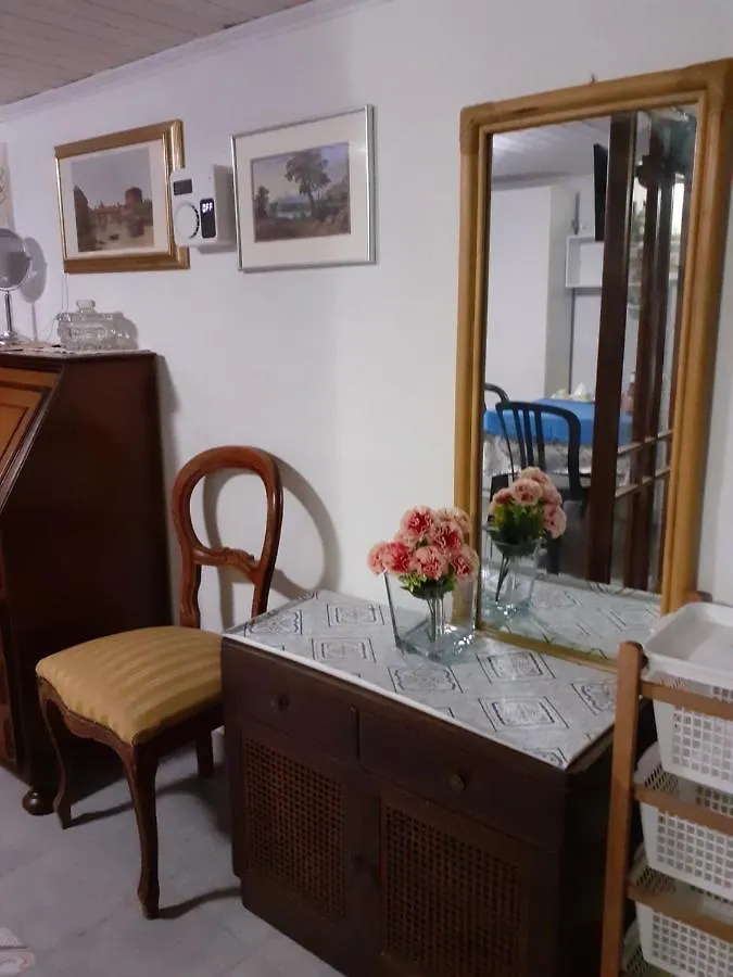 Holiday Maison Villa Arci 贾迪尼-纳克索斯 0*,