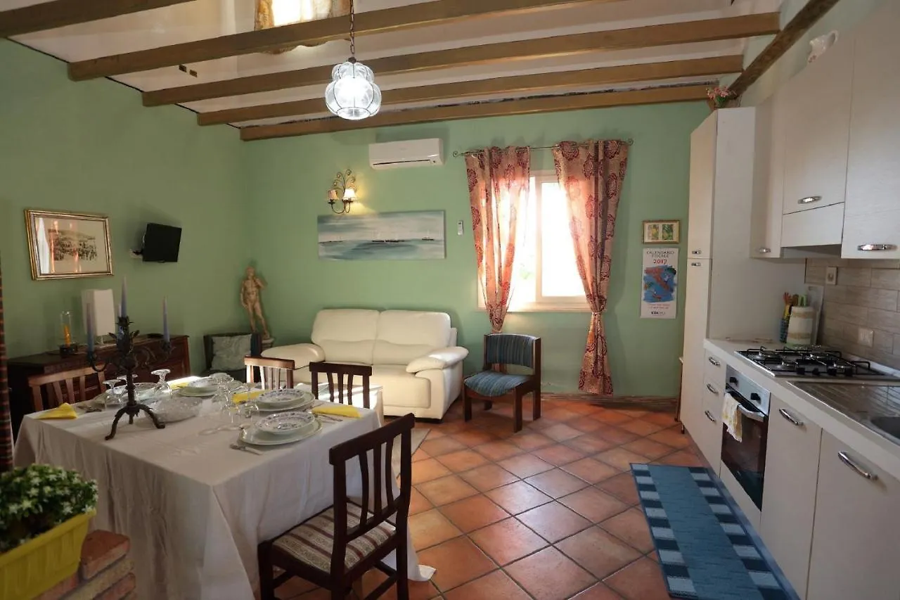 Holiday Maison Villa Arci Giardini Naxos Casa de Férias