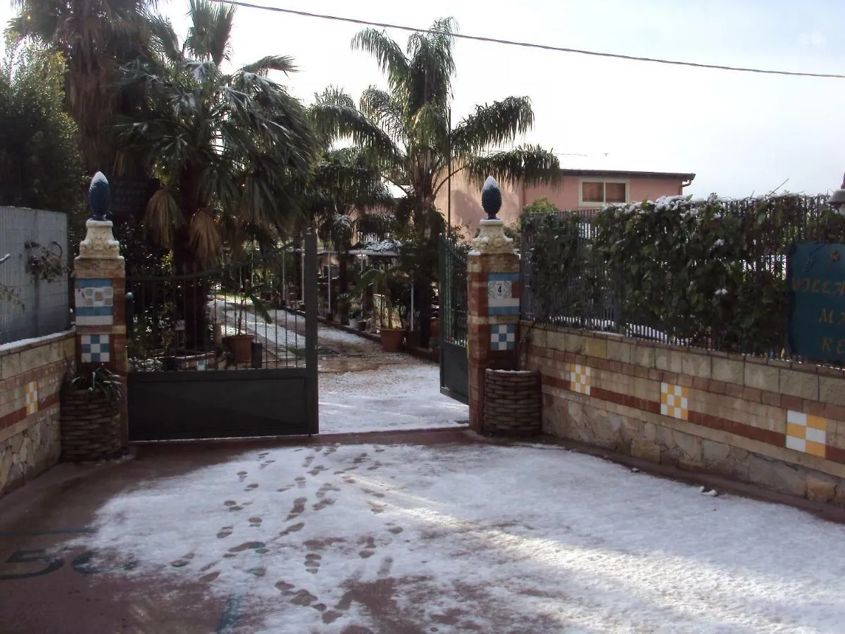 Holiday Maison Villa Arci Giardini Naxos 0*,  Itália