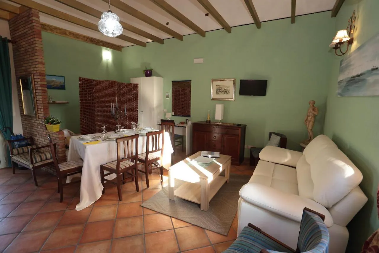 Holiday Maison Villa Arci Giardini Naxos Italien